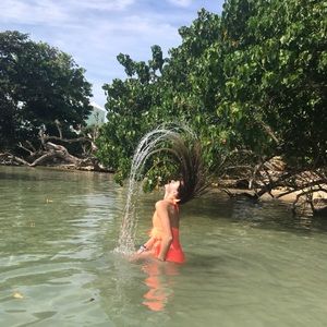 Meet your Posher, Leah